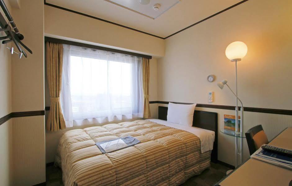 Toyoko Inn Tokyo Fussa Ekimae Higashi Guchi Hamura Ngoại thất bức ảnh